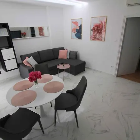 Apartment In Porec/istrien 40339