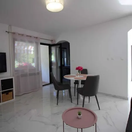 In Porec/istrien 40339 Apartment Porec